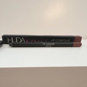 New Huda Beauty Lip Contour Liner in Spice Girl